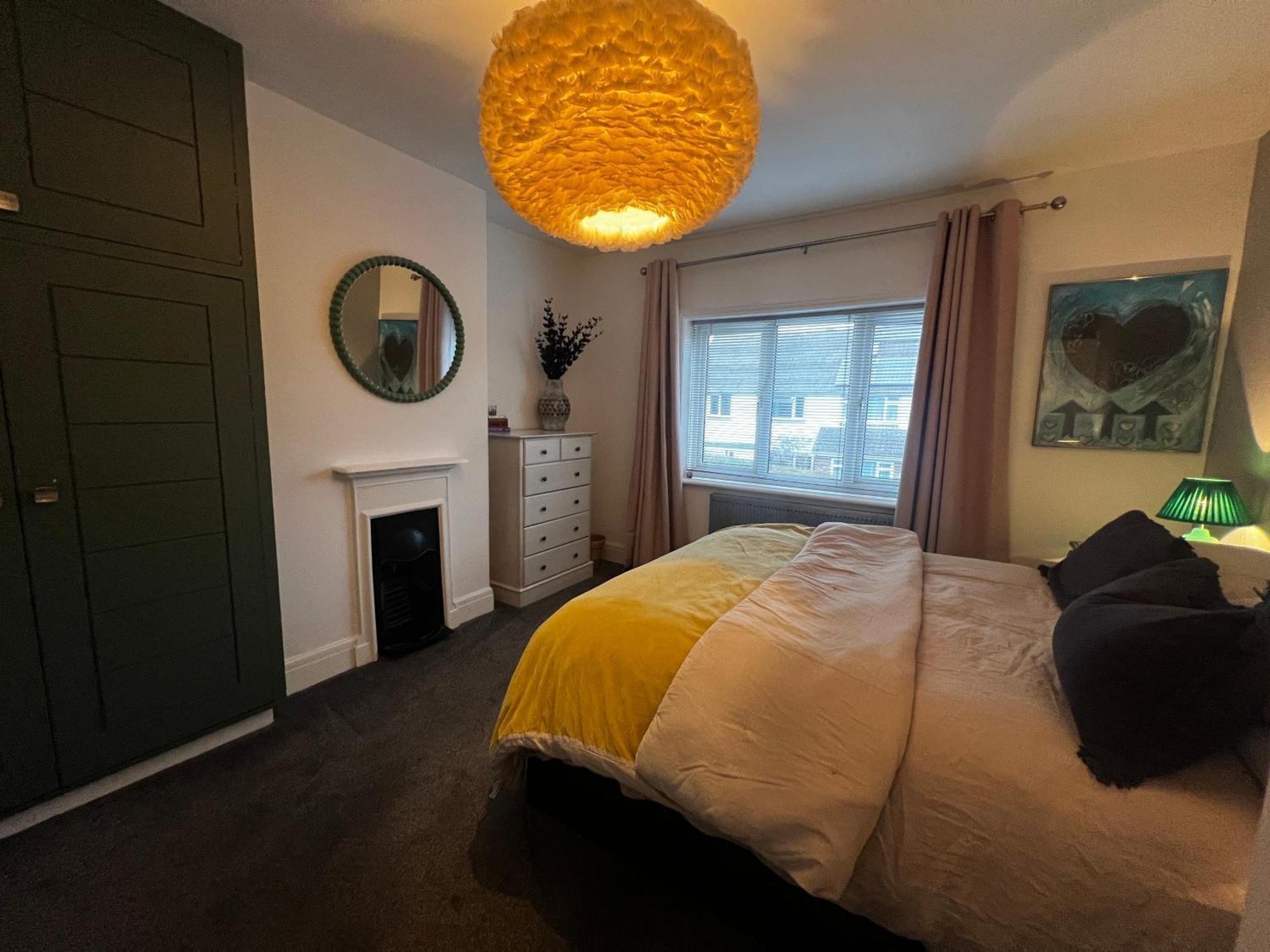 Warm And Cosy City Centre Home Near Train Station Чичестер Экстерьер фото